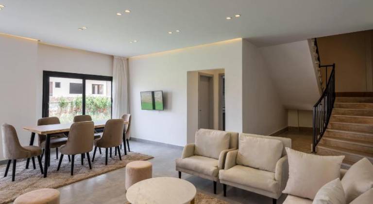 Villa with 4 rooms for 8 persons — photo 2
