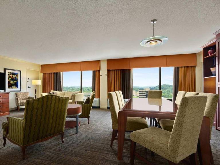 Hilton Knoxville — photo 4