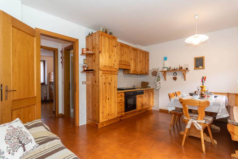 Rental apartment with 2 rooms for 6 persons — photo 3