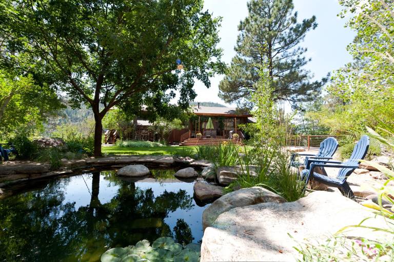 Luxury Home - 8 Acres - 7 Min to DGO - Pool Table/Fire Pit/Amazing Views — photo 3