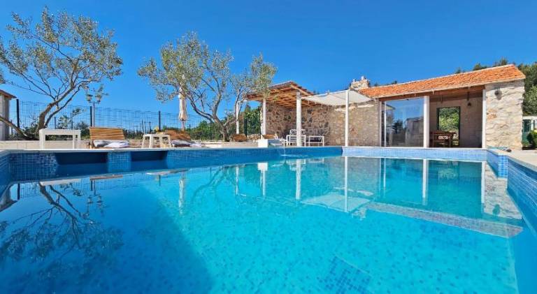 Pleasant villa with pool | Dogs allowed in Okrug