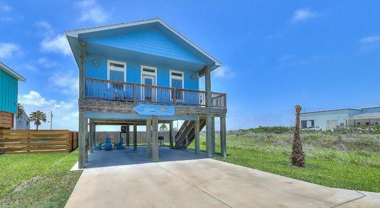Vacation home | Pets allowed in Port Aransas, TX