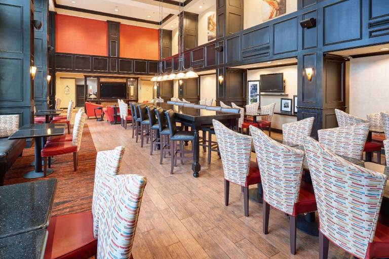 Hampton Inn & Suites Waco-South in Waco, TX