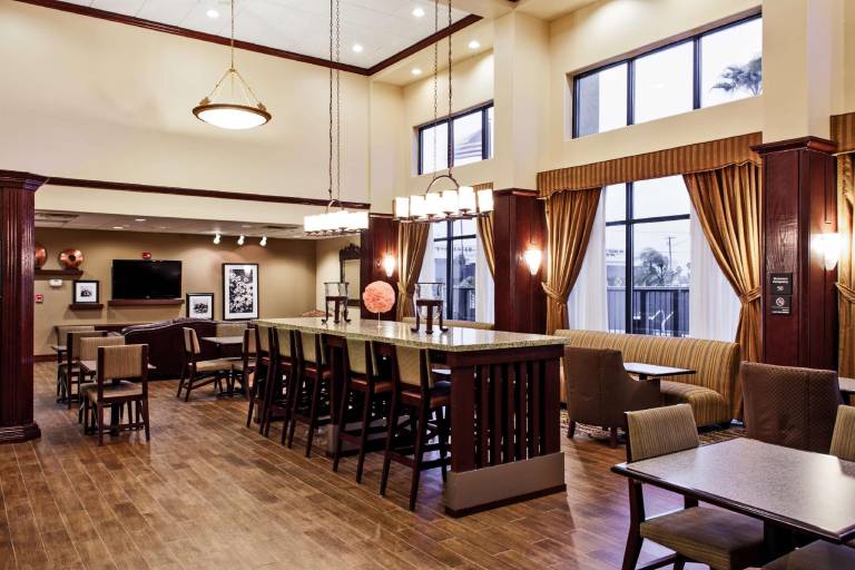 Hampton Inn & Suites Harlingen — photo 3