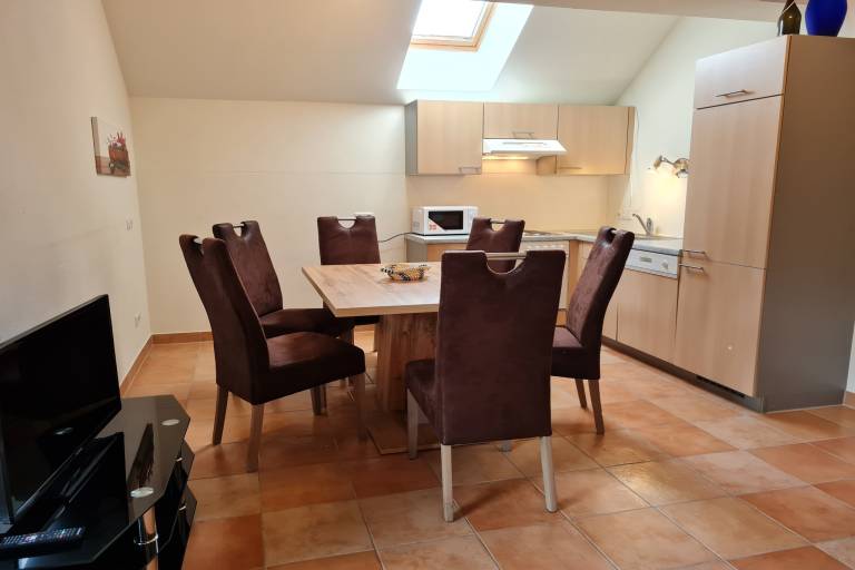 Fully equipped charming rental apartment | Next to the ski | Pets allowed — photo 3