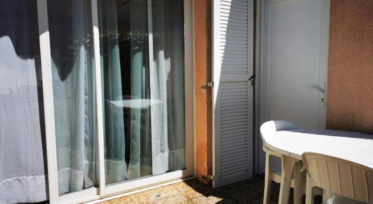 Charming vacation home with pool | Next to the beach | Pets are welcome — photo 4