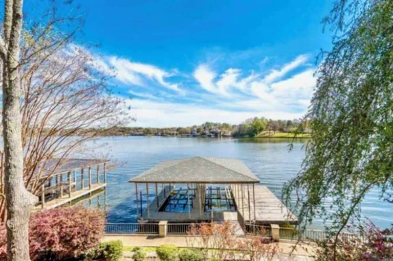 House Lake Hamilton