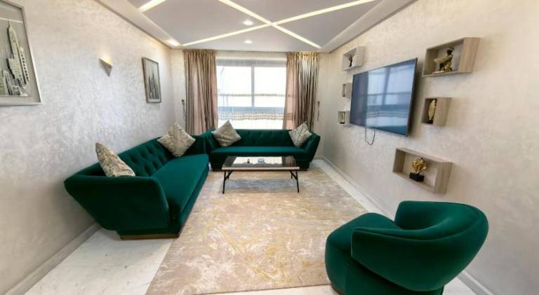 Beautiful rental apartment with hot tub, garden & pool | Pets allowed — photo 3