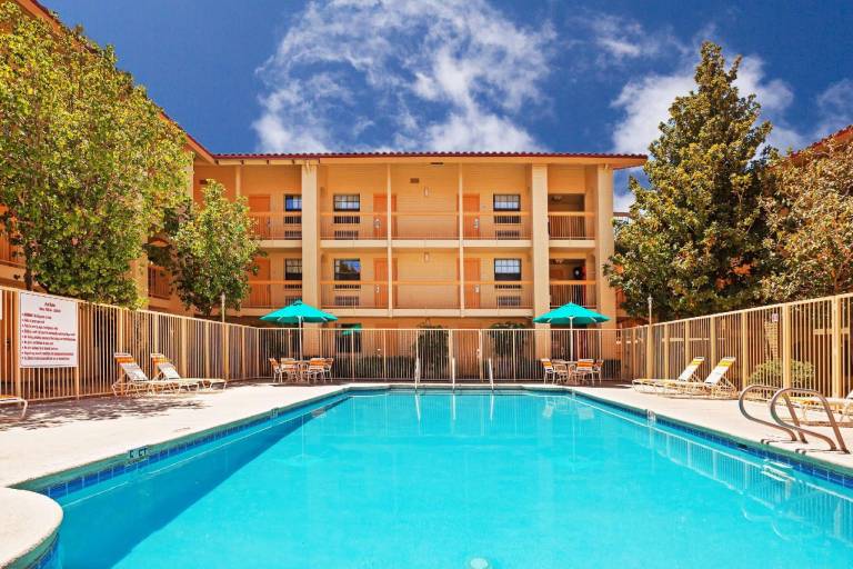 La Quinta Inn by Wyndham El Paso West — photo 2