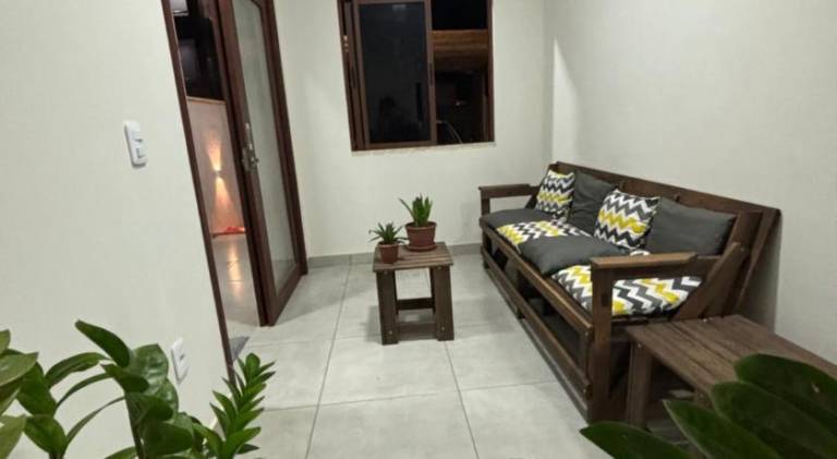 Serviced apartment with patio, yard & pool | Pet-friendly — photo 5