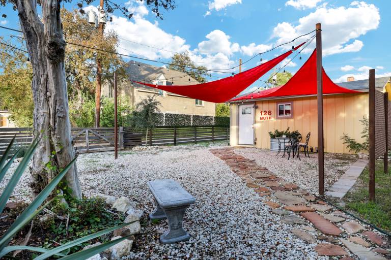 Marfa A Birdy Vacation Rental