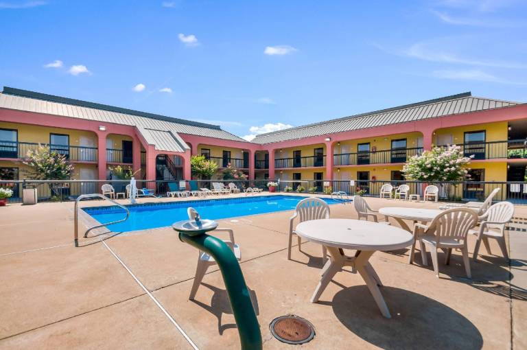 Quality Inn Fredericksburg, Central Park Area — photo 2