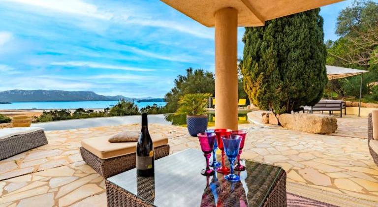 Fully equipped villa with patio, grill & private pool | Good for workation | Pet-friendly — photo 5