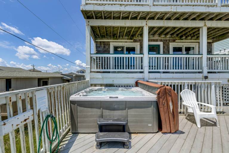 Ocean Paradise South Oceanfront Private Pool, Hot Tub, Dog Friendly Nags Head — photo 4