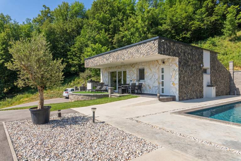 Studio  Rihpovec