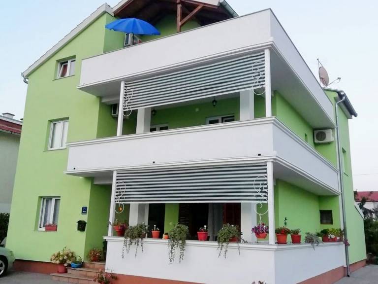Apartma Prvić Šepurine