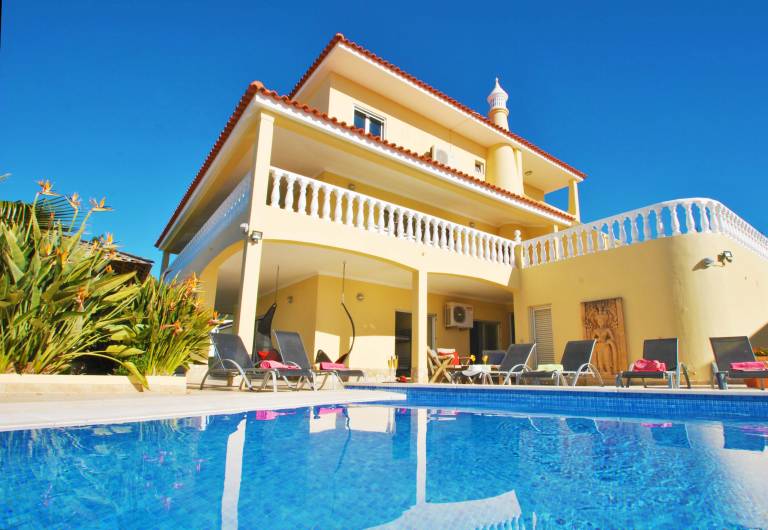 Fully equipped villa with terrace, private pool & barbecue | Dogs allowed — photo 2