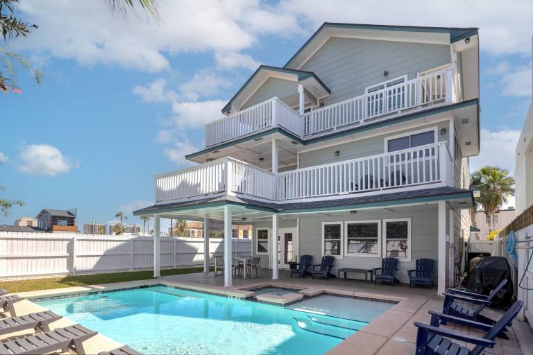 Vacation home with terrace, yard & private pool in South Padre Island, TX