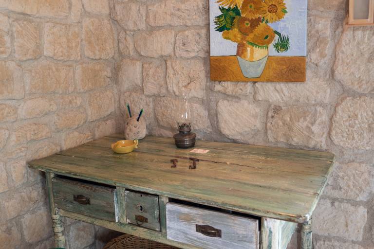 Fully equipped charming house with terrace, fast internet & BBQ | Mountain view | Good for workation | Pets allowed — photo 4