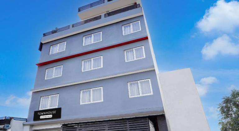 Super Townhouse Gomti Nagar Sector 6 Near Ekana Stadium — photo 4