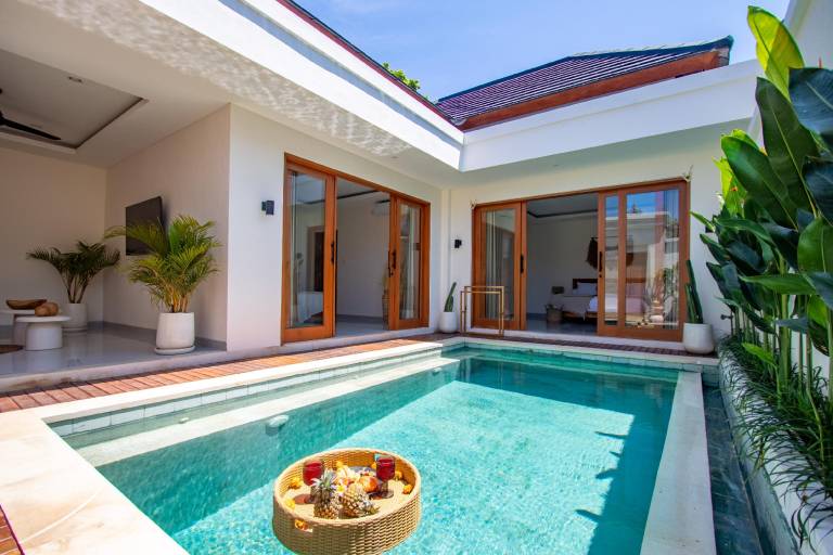 Nice villa with yard, BBQ & terrace | Suitable for remote work | Pet-friendly in Canggu