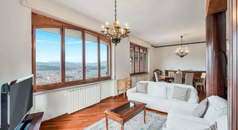 Holiday apartment with 4 rooms for 7 persons — photo 2