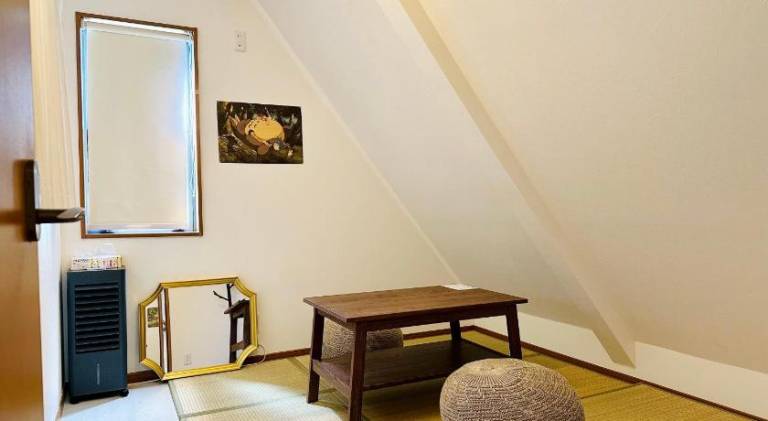 Vacation home with terrace & hot tub — photo 4