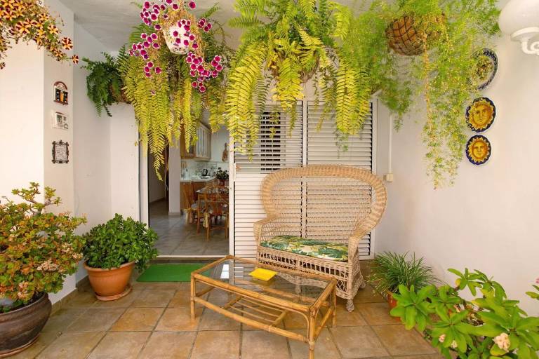 Bungalow with garden, terrace & pool | Perfect for remote work in San Bartolomé de Tirajana