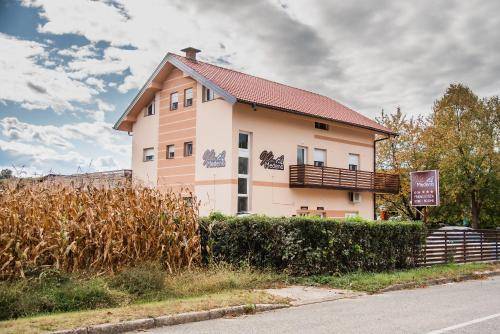 Prenočišče z zajtrkom Rigonce