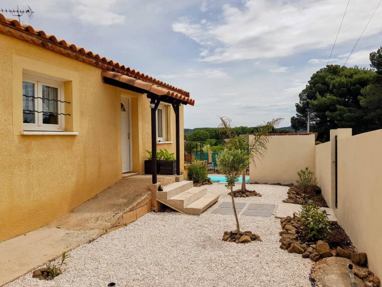 Gite with private pool, grill & yard — photo 5