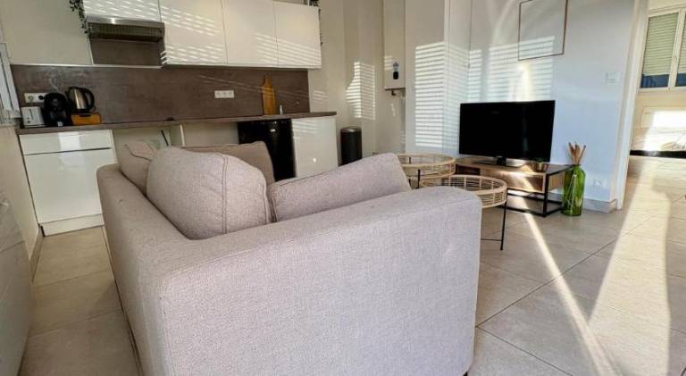 Apartment with 1 room for 4 persons — photo 2