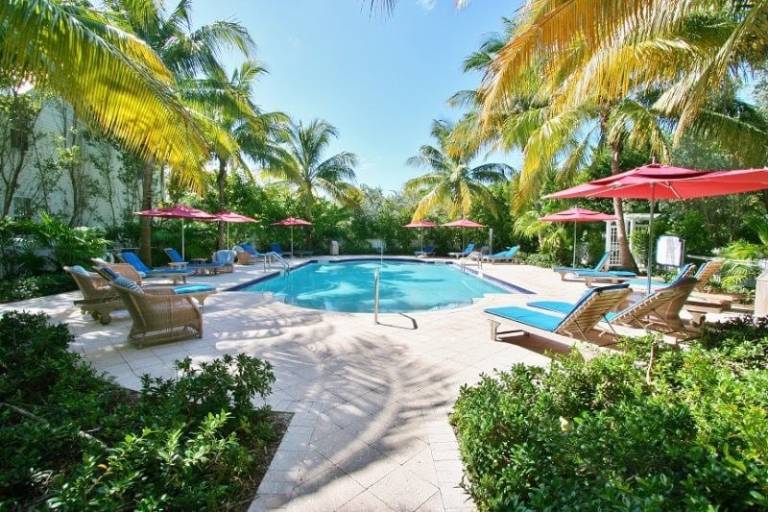 Tropical Retreat at Coral Lagoon Waterfront Villa w Pool! in Marathon, FL