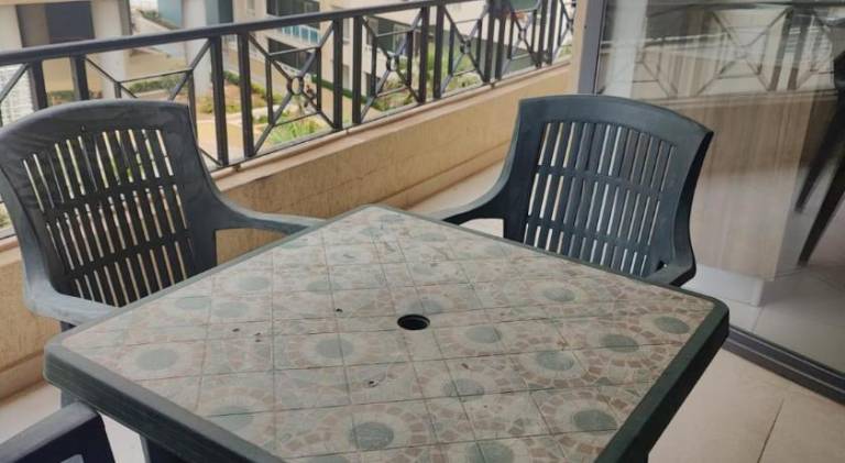 Rental apartment with patio — photo 3