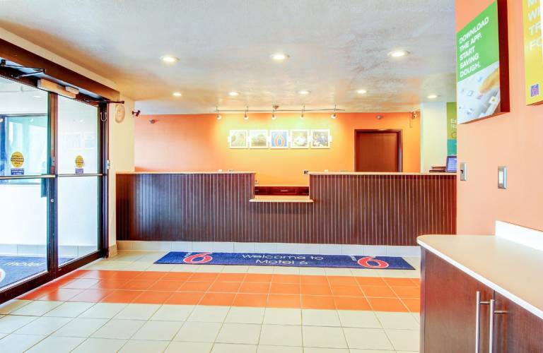 Motel 6 Columbia, MO - East — photo 5