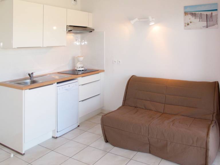 Pleasant holiday apartment with yard, pool & terrace | Close to the beach | Dogs allowed — photo 3