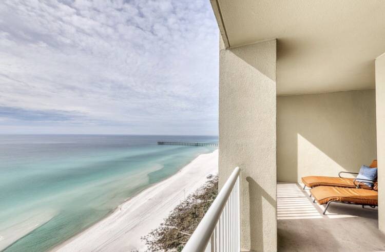 Condo with barbeque, jacuzzi & pool | Water view — photo 3