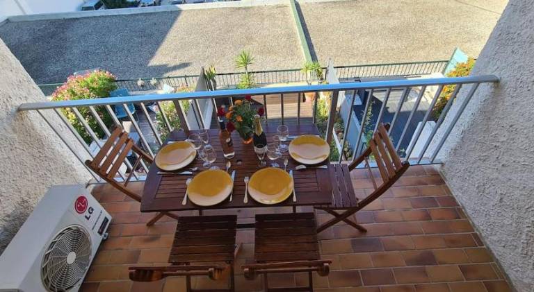 Apartment with 1 room for 4 persons — photo 4