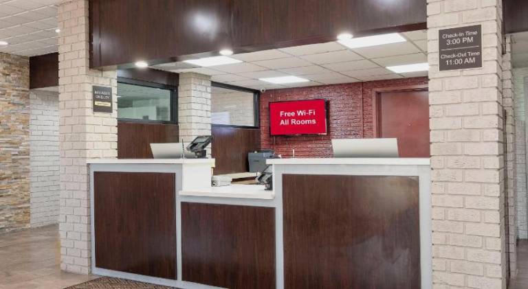 Red Roof Inn Roanoke Rapids — photo 5