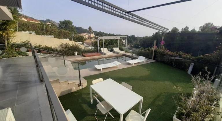 Villa with jacuzzi & pool | Pets are welcome — photo 3