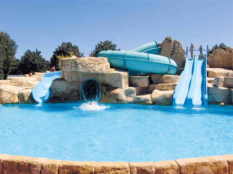 Le Costa Gloria - à 400m de la plage - Sud Nantes Camping de la Prairie — photo 4