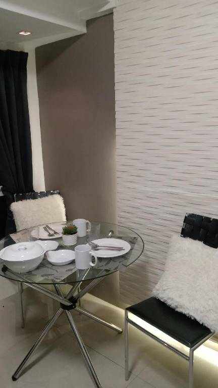 A2J Luxury BGC 2BR Loft Near Malls, Burgos Circle — photo 4