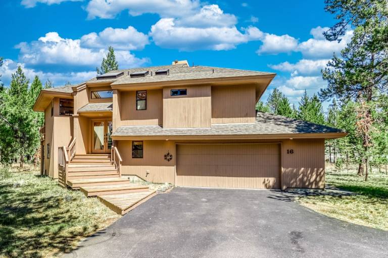 House  Sunriver