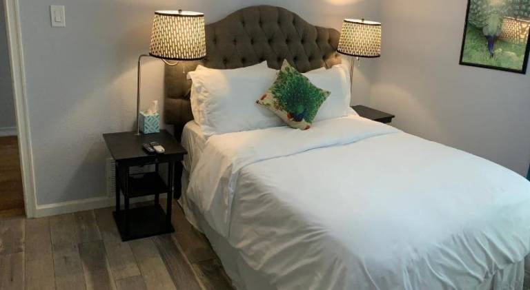 Vacation home with BBQ & yard in San Antonio, TX