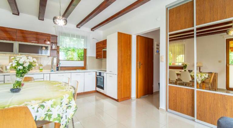 Beautiful house with patio, BBQ & garden | Pet-friendly — photo 3
