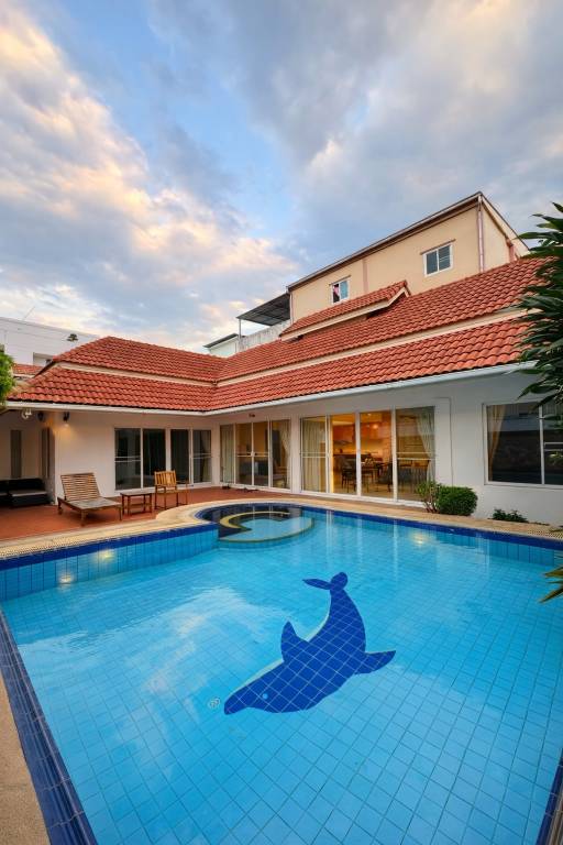 Tropical Private Pool Villa 2 in Chonburi