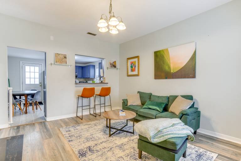 3 Mi to Dtwn: WFH-Friendly Richmond Retreat! — photo 4