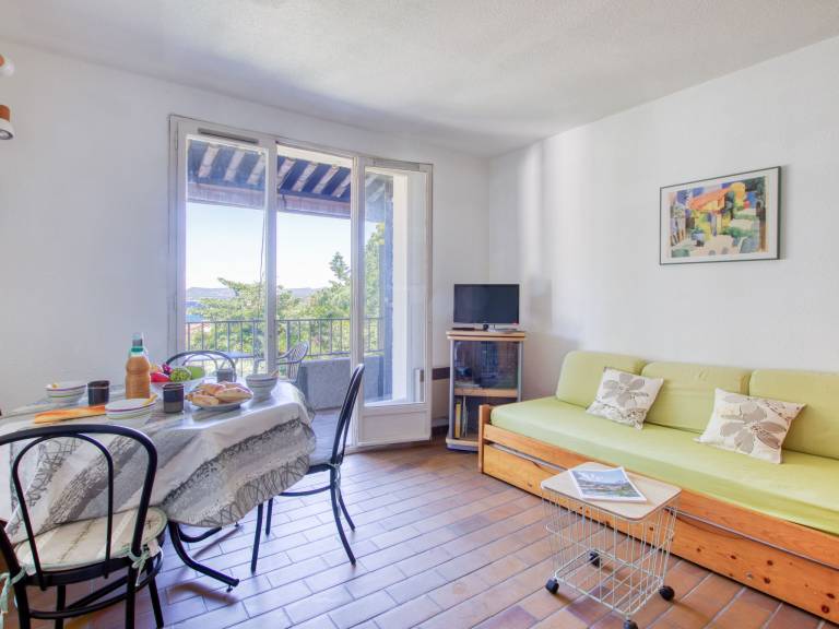 Apartment with patio | Sea view — photo 5