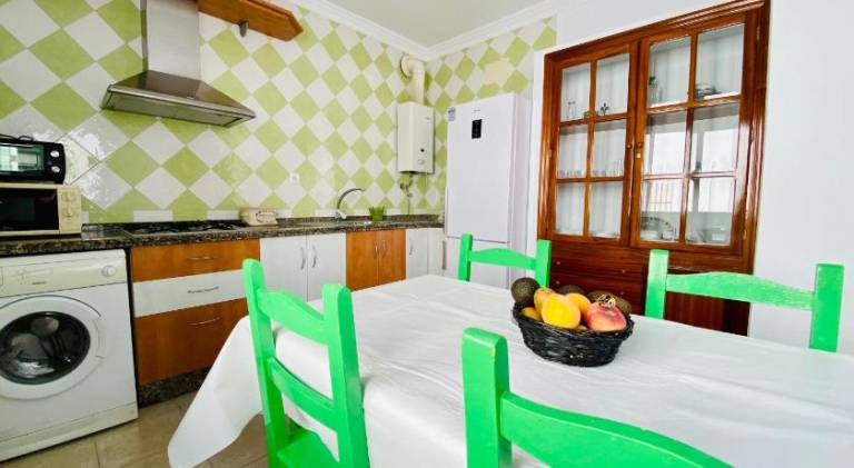 Holiday apartment with barbecue & terrace | Good for workation — photo 5