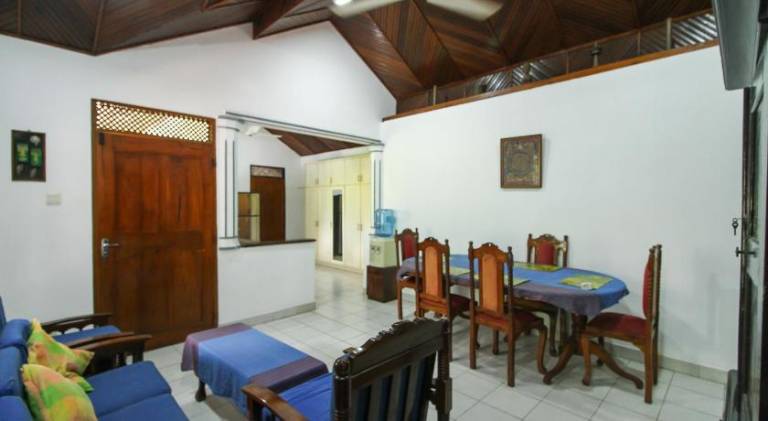 OYO 467 Lioni Holidays Villa — photo 5