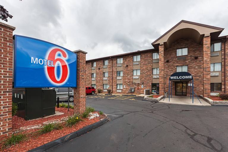 Motel 6 Milwaukee, WI - Glendale — photo 5